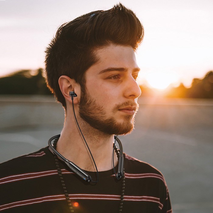 Наушники спортивные беспроводные, Hoco ES58, вкладыши, Bluetooth 5.0, с микрофоном, 200 мАч, чёрные - фото 51373161 Наушники спортивные беспроводные, Hoco ES58, вкладыши, Bluetooth 5.0, с микрофоном, 200 мАч, чёрные - фото 51373161