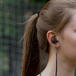 Наушники спортивные беспроводные, магнитные, Luazon VBT 1.6, вакуумные, Bluetooth 4.1, с микрофоном, 90 мАч, металлический корпус, чёрные - фото 51367058